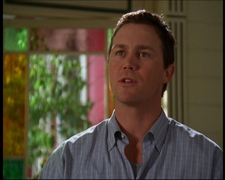 Charmed-Online-dot-615IDreamOfPhoebe0402.jpg