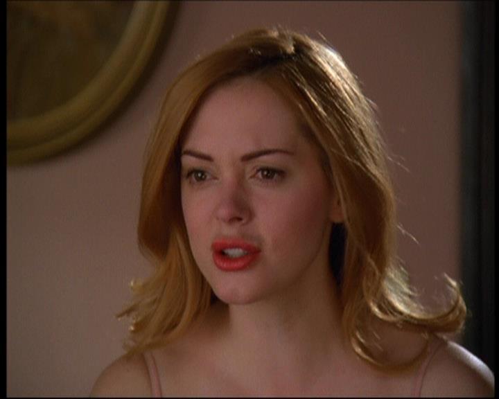 Charmed-Online-dot-615IDreamOfPhoebe0450.jpg