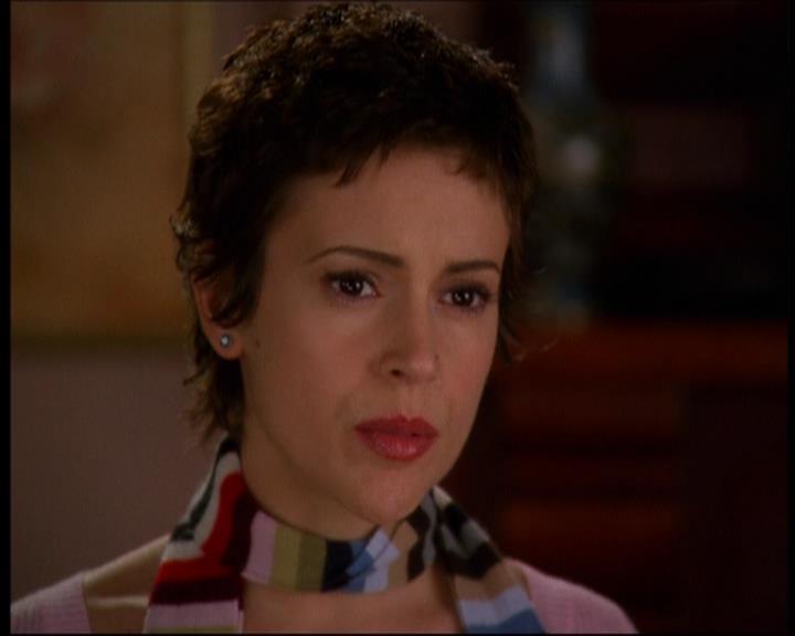 Charmed-Online-dot-615IDreamOfPhoebe0460.jpg