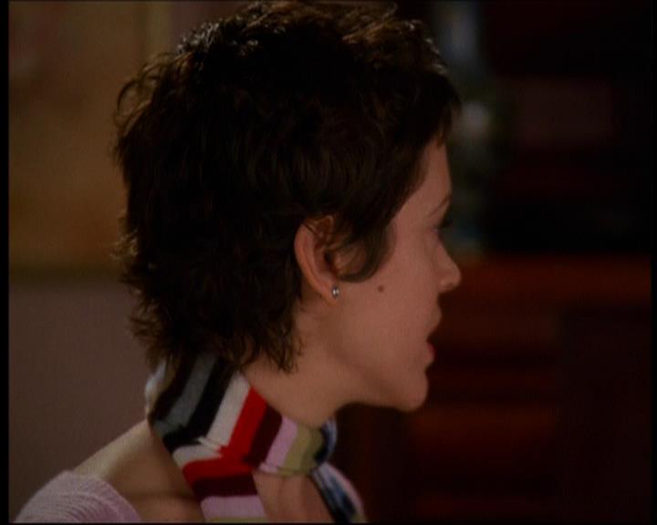 Charmed-Online-dot-615IDreamOfPhoebe0468.jpg