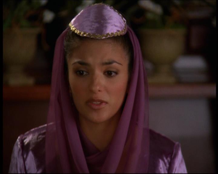 Charmed-Online-dot-615IDreamOfPhoebe0477.jpg