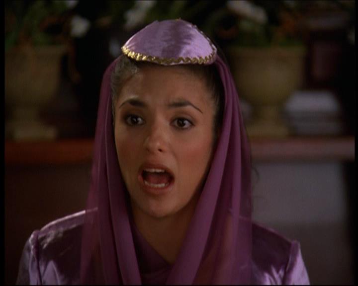 Charmed-Online-dot-615IDreamOfPhoebe0478.jpg