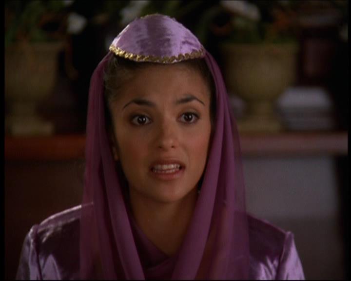 Charmed-Online-dot-615IDreamOfPhoebe0479.jpg
