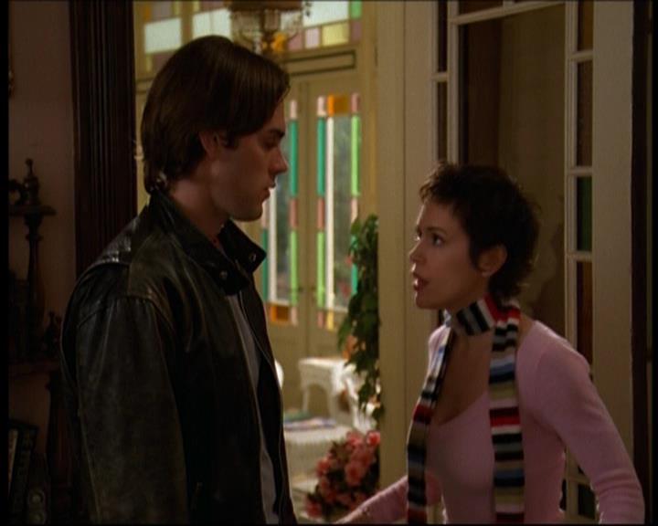 Charmed-Online-dot-615IDreamOfPhoebe0536.jpg