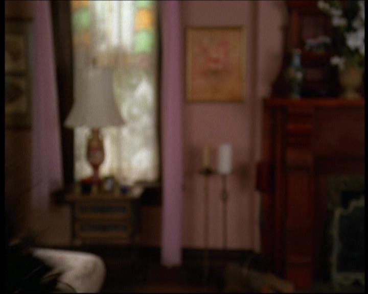 Charmed-Online-dot-615IDreamOfPhoebe0549.jpg