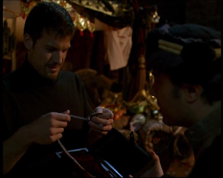 Charmed-Online-dot-615IDreamOfPhoebe0650.jpg