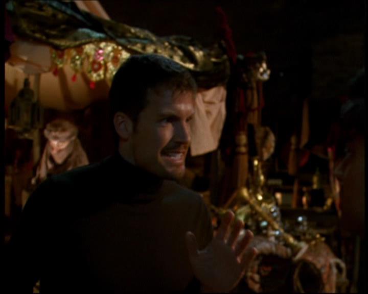 Charmed-Online-dot-615IDreamOfPhoebe0665.jpg