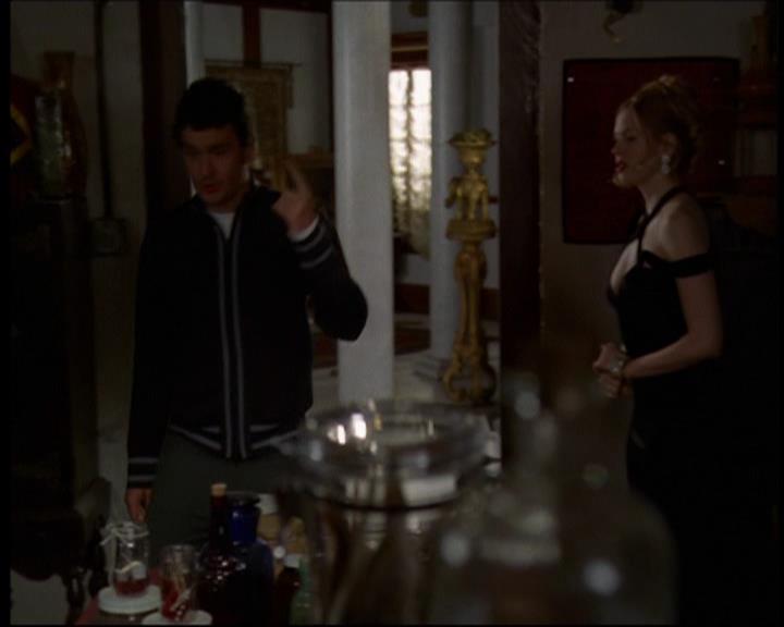 Charmed-Online-dot-615IDreamOfPhoebe0699.jpg