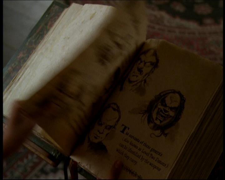 Charmed-Online-dot-615IDreamOfPhoebe0745.jpg