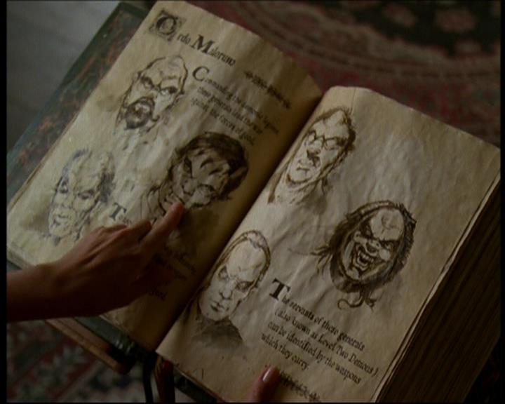 Charmed-Online-dot-615IDreamOfPhoebe0746.jpg