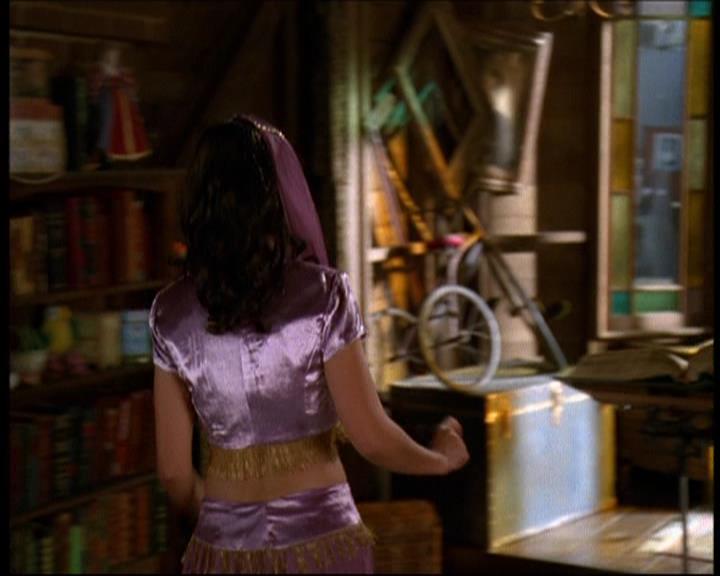 Charmed-Online-dot-615IDreamOfPhoebe0792.jpg
