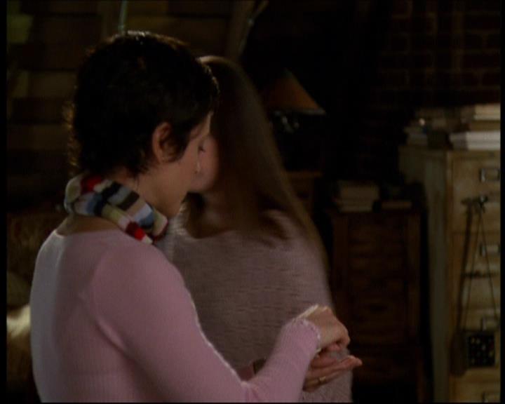 Charmed-Online-dot-615IDreamOfPhoebe0821.jpg