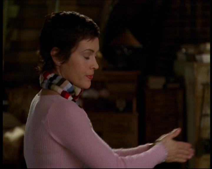 Charmed-Online-dot-615IDreamOfPhoebe0822.jpg