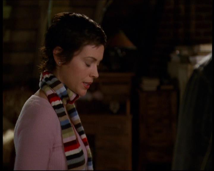 Charmed-Online-dot-615IDreamOfPhoebe0854.jpg