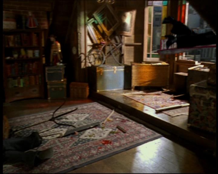 Charmed-Online-dot-615IDreamOfPhoebe0892.jpg