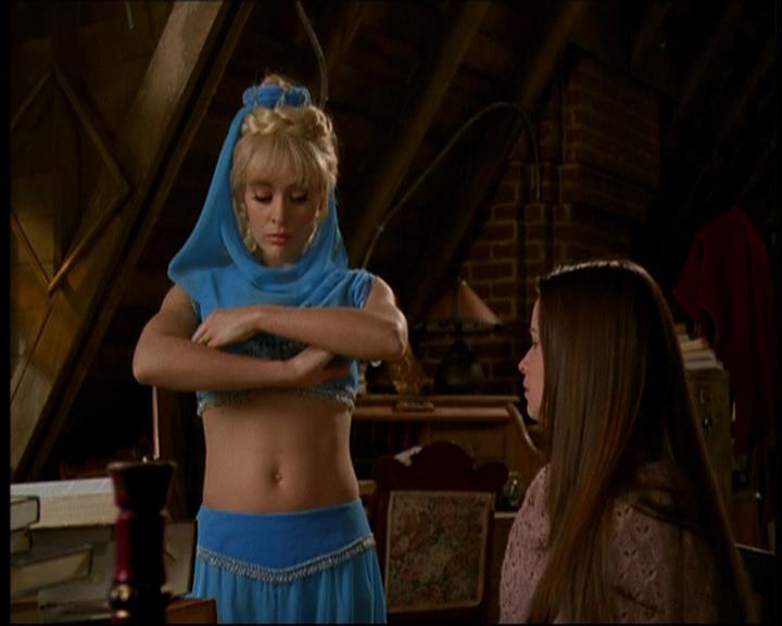 Charmed-Online-dot-615IDreamOfPhoebe0939.jpg