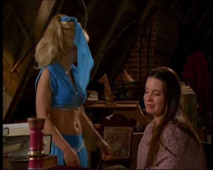 Charmed-Online-dot-615IDreamOfPhoebe0952.jpg