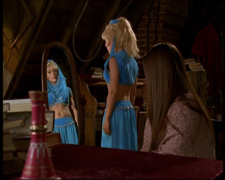 Charmed-Online-dot-615IDreamOfPhoebe0955.jpg