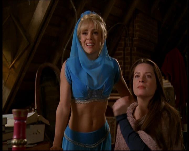Charmed-Online-dot-615IDreamOfPhoebe0965.jpg