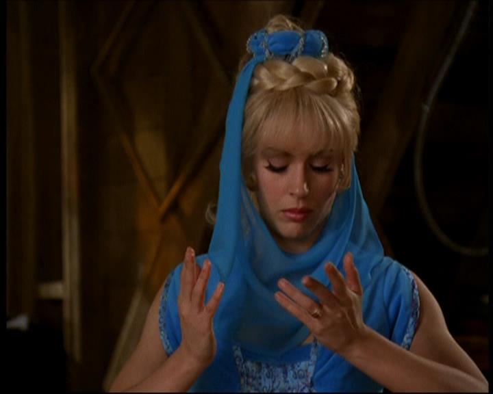 Charmed-Online-dot-615IDreamOfPhoebe1046.jpg