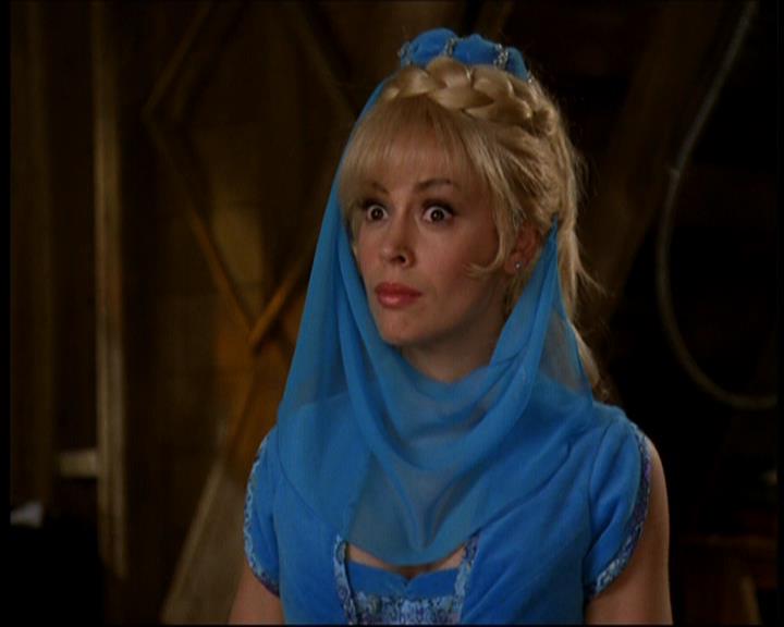 Charmed-Online-dot-615IDreamOfPhoebe1067.jpg