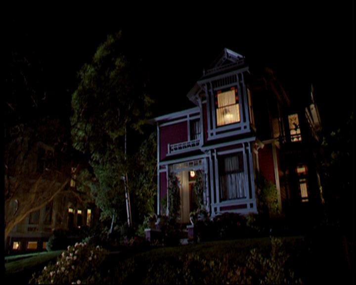 Charmed-Online-dot-615IDreamOfPhoebe1196.jpg