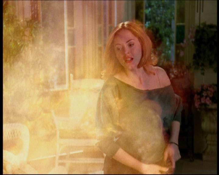 Charmed-Online-dot-615IDreamOfPhoebe1513.jpg