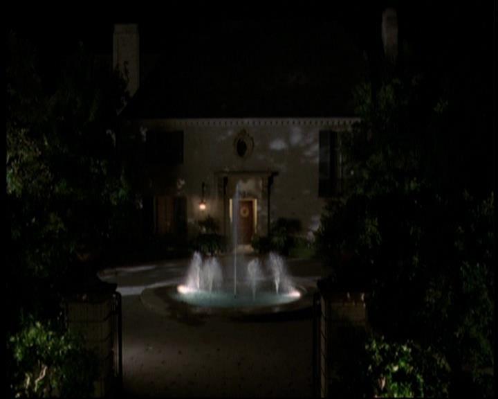Charmed-Online-dot-615IDreamOfPhoebe1670.jpg