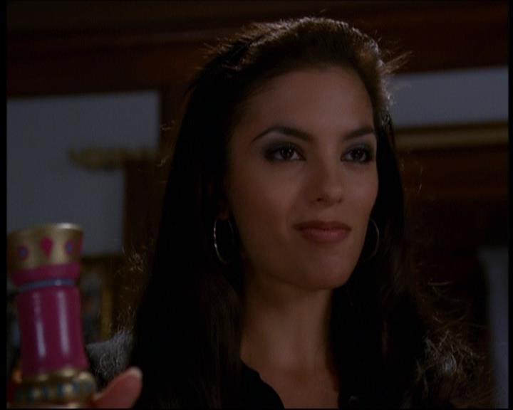 Charmed-Online-dot-615IDreamOfPhoebe1872.jpg