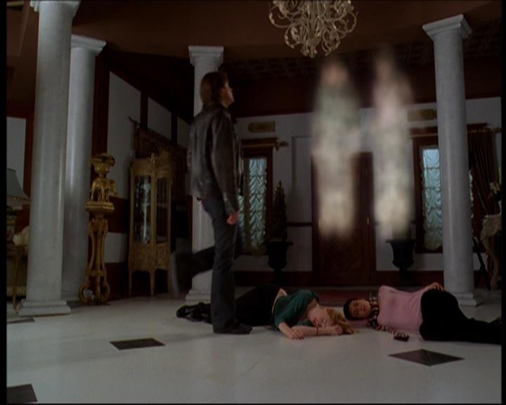 Charmed-Online-dot-615IDreamOfPhoebe1889.jpg