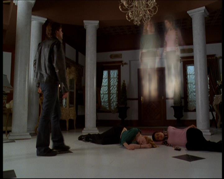 Charmed-Online-dot-615IDreamOfPhoebe1890.jpg