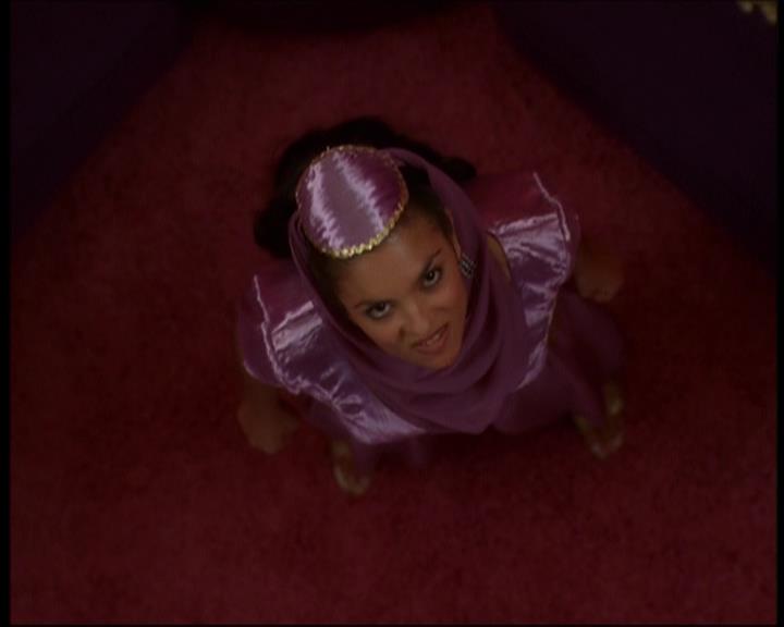 Charmed-Online-dot-615IDreamOfPhoebe2056.jpg