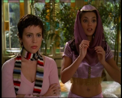 Charmed-Online-dot-615IDreamOfPhoebe0419.jpg