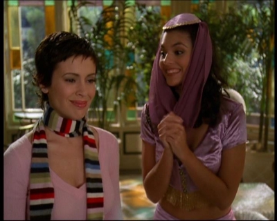 Charmed-Online-dot-615IDreamOfPhoebe0421.jpg