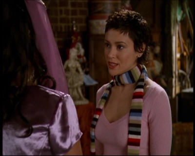 Charmed-Online-dot-615IDreamOfPhoebe0766.jpg