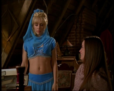 Charmed-Online-dot-615IDreamOfPhoebe0941.jpg