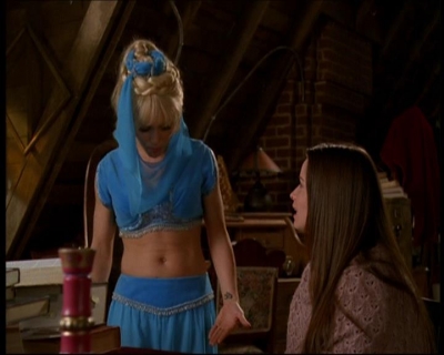 Charmed-Online-dot-615IDreamOfPhoebe0950.jpg