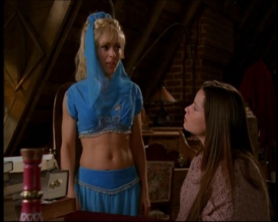 Charmed-Online-dot-615IDreamOfPhoebe0996.jpg