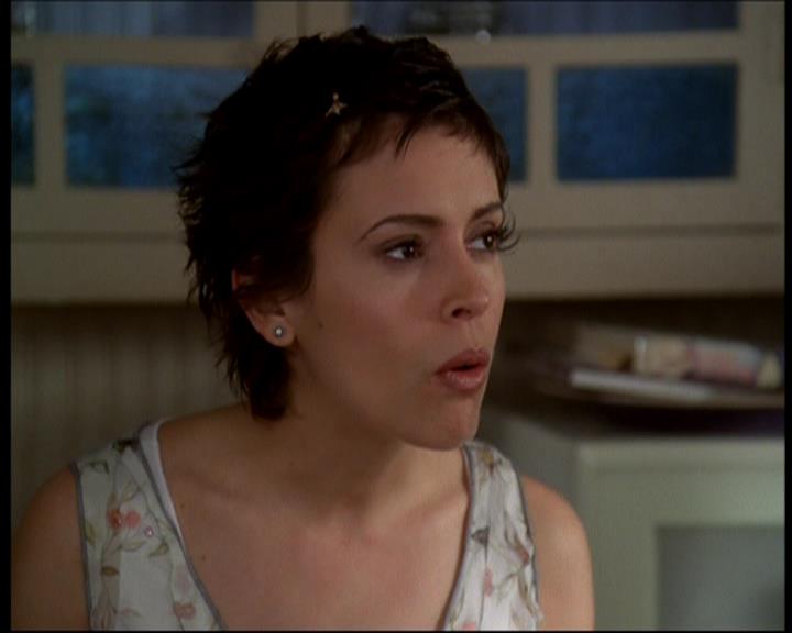 Charmed-Online-dot-616TheCourtshipOfWyattsFather0118.jpg Charmed-Online-dot-616TheCourtshipOfWyattsFather0118.jpg