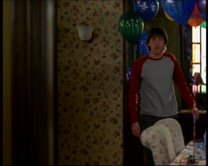 Charmed-Online-dot-616TheCourtshipOfWyattsFather0200.jpg Charmed-Online-dot-616TheCourtshipOfWyattsFather0200.jpg