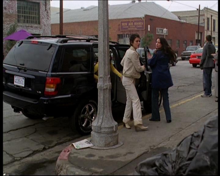 Charmed-Online-dot-616TheCourtshipOfWyattsFather0762.jpg