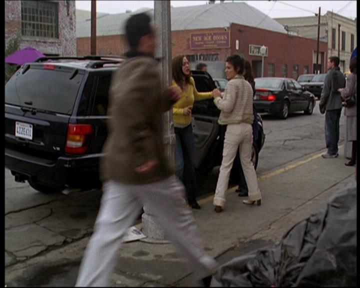 Charmed-Online-dot-616TheCourtshipOfWyattsFather0763.jpg