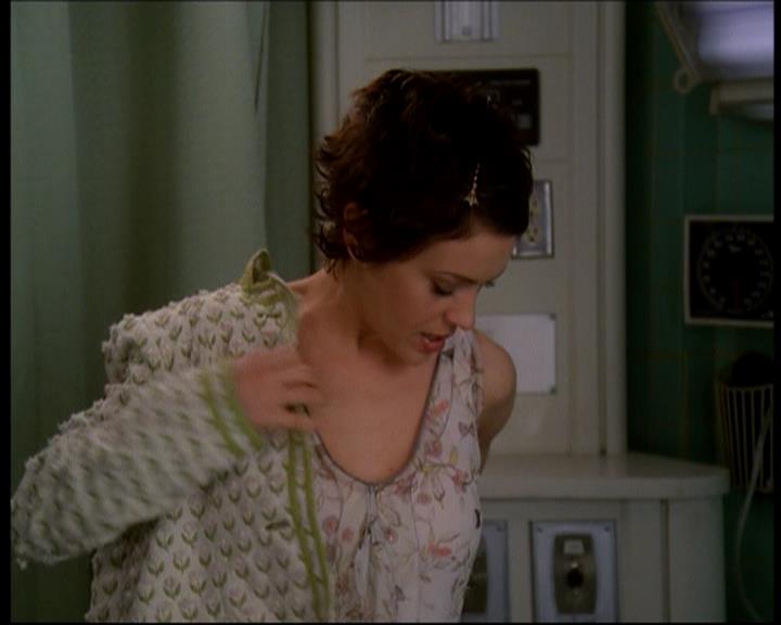 Charmed-Online-dot-616TheCourtshipOfWyattsFather1027.jpg