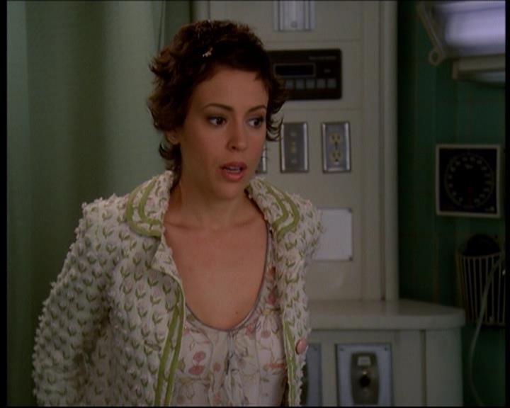 Charmed-Online-dot-616TheCourtshipOfWyattsFather1045.jpg