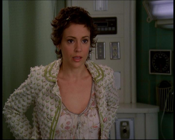 Charmed-Online-dot-616TheCourtshipOfWyattsFather1047.jpg