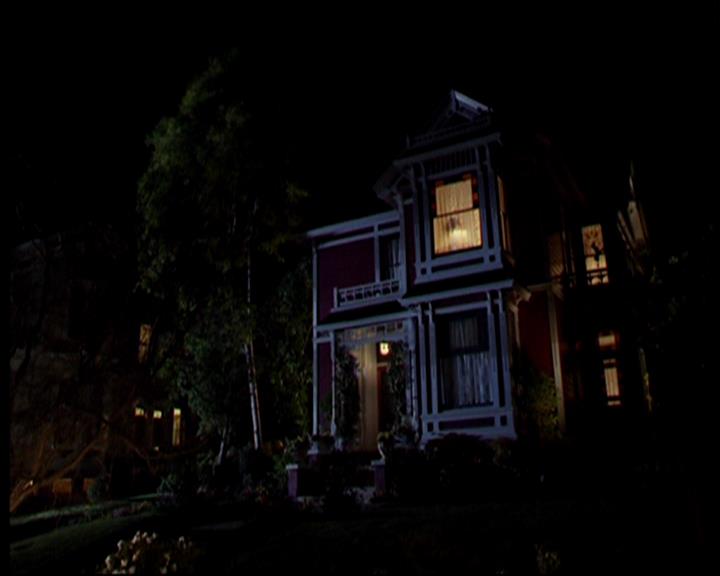 Charmed-Online-dot-616TheCourtshipOfWyattsFather1236.jpg Charmed-Online-dot-616TheCourtshipOfWyattsFather1236.jpg