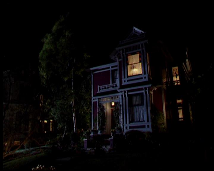 Charmed-Online-dot-616TheCourtshipOfWyattsFather1237.jpg Charmed-Online-dot-616TheCourtshipOfWyattsFather1237.jpg