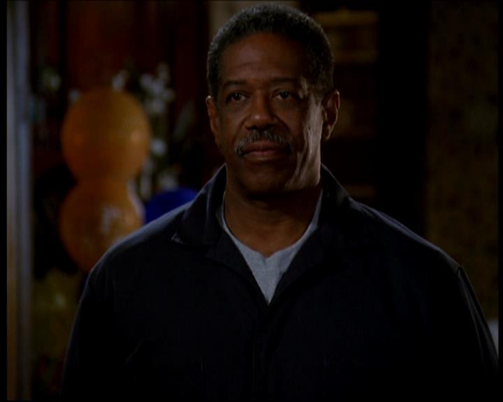 Charmed-Online-dot-616TheCourtshipOfWyattsFather1471.jpg Charmed-Online-dot-616TheCourtshipOfWyattsFather1471.jpg