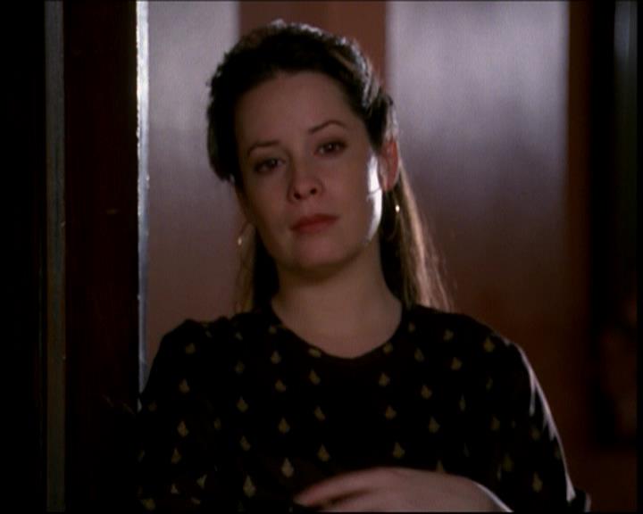 Charmed-Online-dot-616TheCourtshipOfWyattsFather2164.jpg