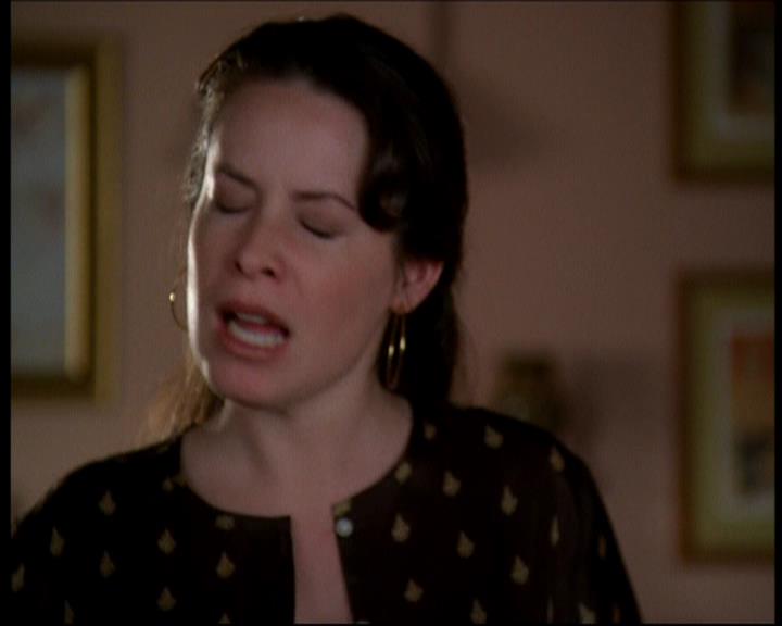 Charmed-Online-dot-616TheCourtshipOfWyattsFather2263.jpg